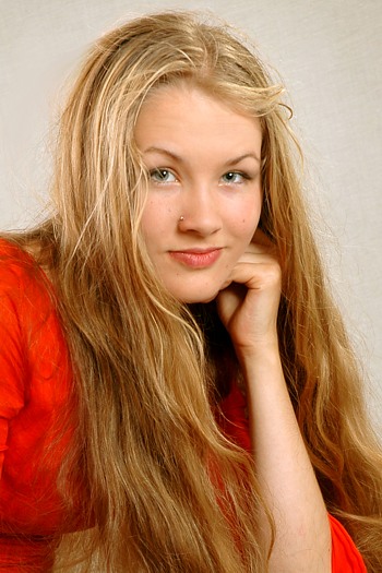 Jola (36) aus Agentur R... auf www.partnervermittlung-polnische-frauen.de (Kenn-Nr.: 8016)