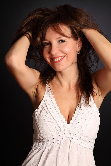 Gelya (39) aus VIP Agent... auf www.partnervermittlung-polnische-frauen.de (Kenn-Nr.: d00133)